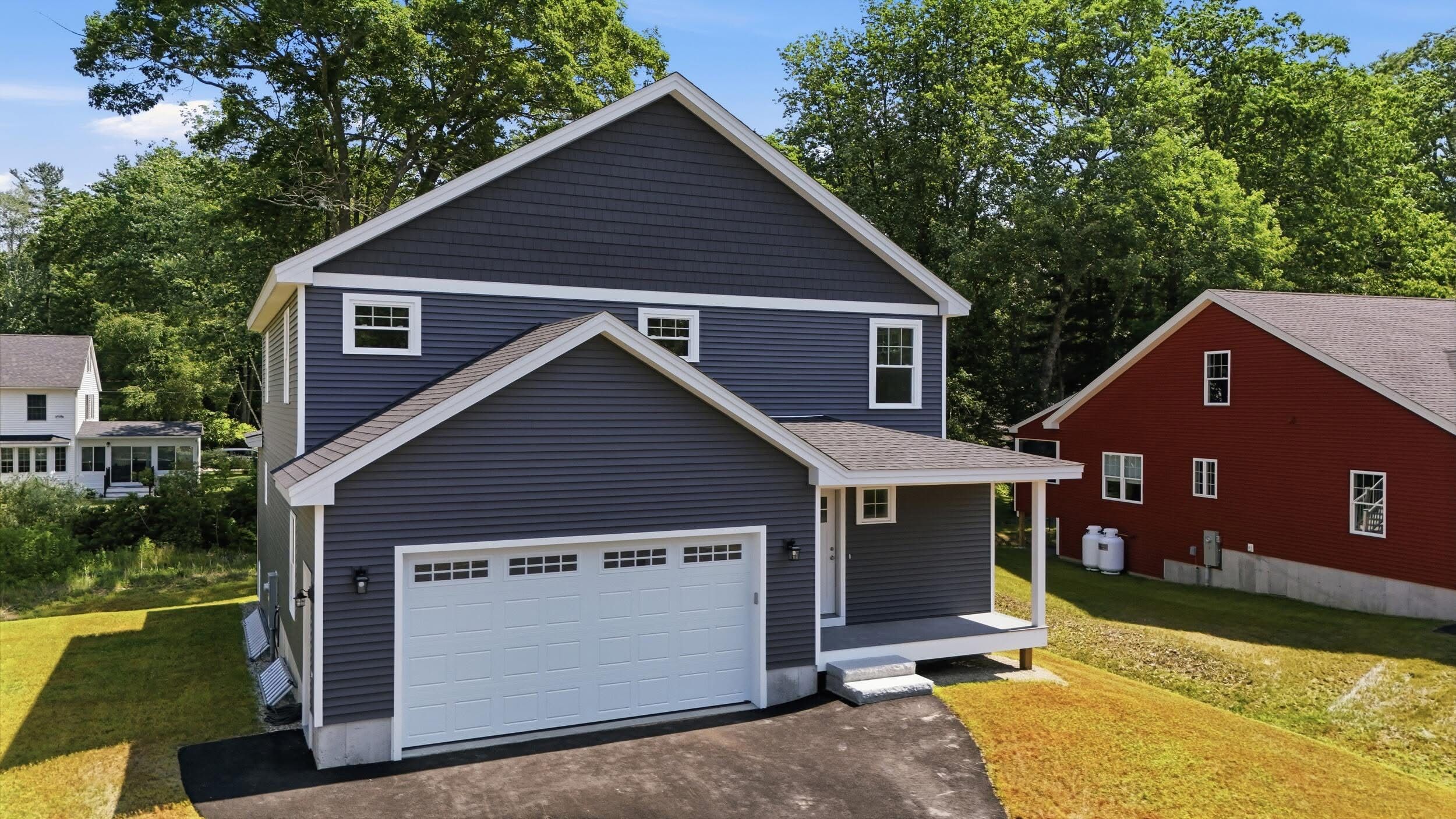 Open House - Sunday, August 23rd 
11:00 am - 12:30 pm

New Construction only minutes alway from down
