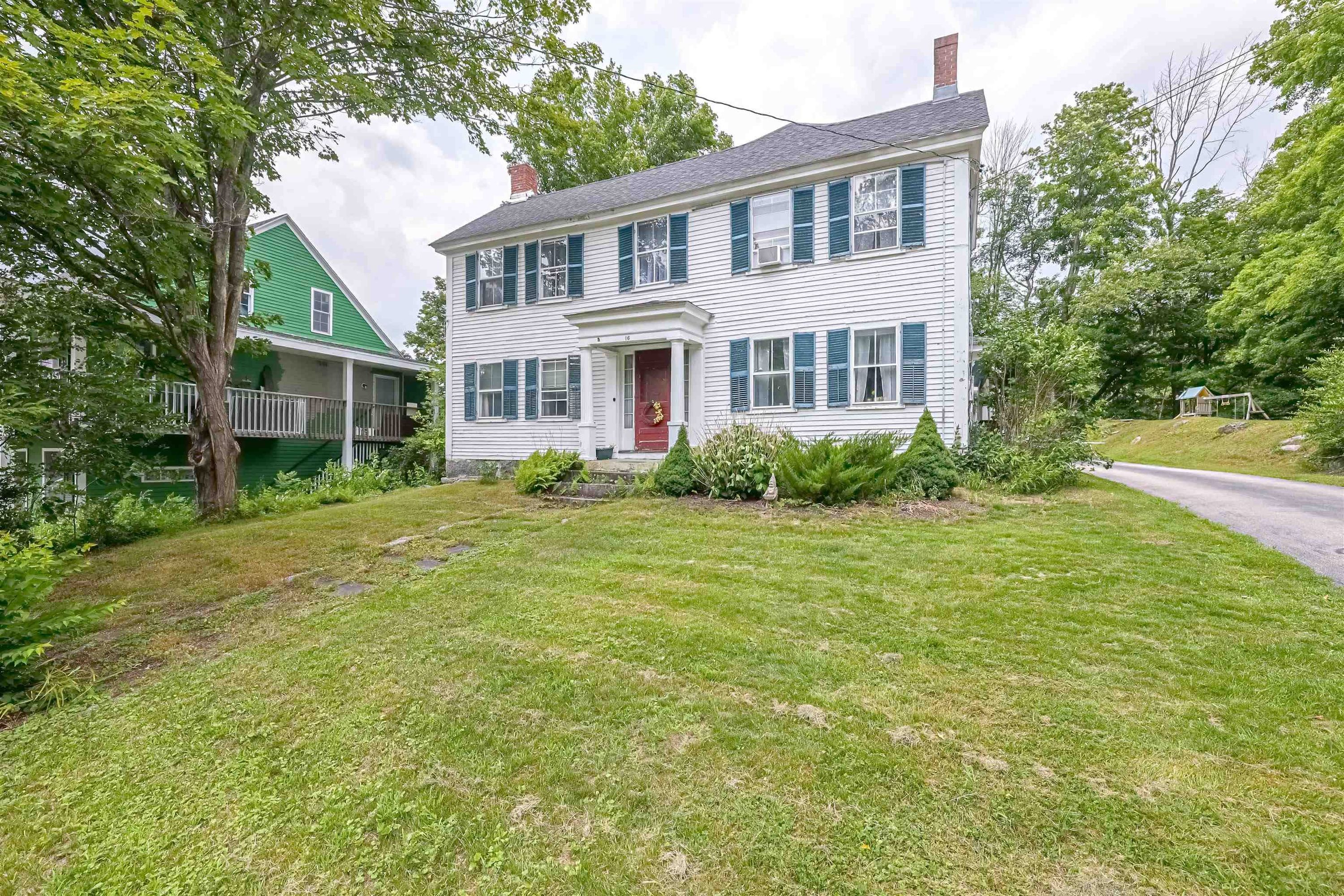 Open House, Sunday August 23rd
12 pm - 2 pm

Bennington is a great small town rich in history where 