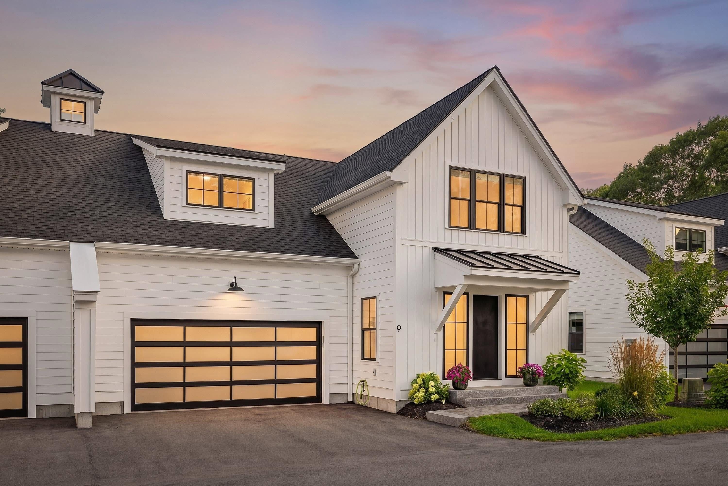 Are you ready to downsize without giving up space, style, or the comforts of home? Wentworth Landing