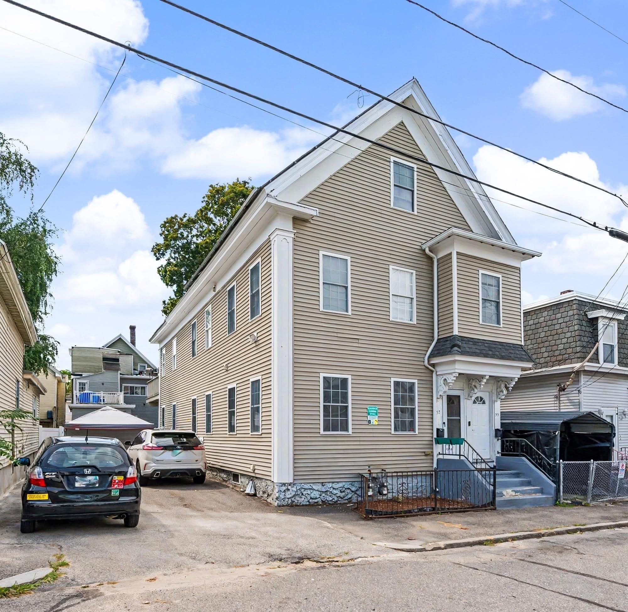 Open House
Saturday September 12th
12 pm - 2 pm 
$350,000

Move-in ready remodeled beauty, just fres