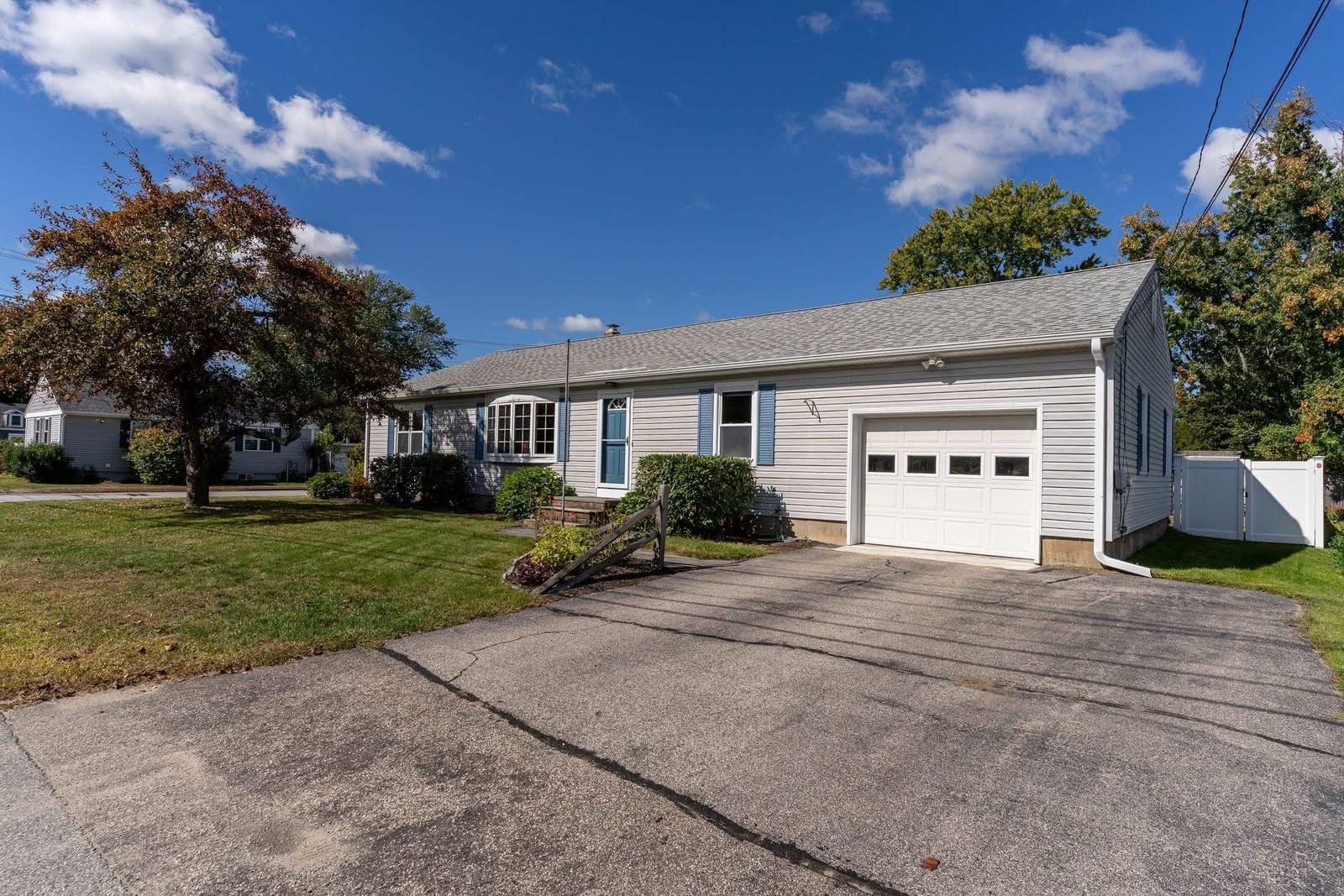 Open House
Saturday, October 3rd
10:30 am - 12:00 pm 

Offered for the first time ever, this meticul