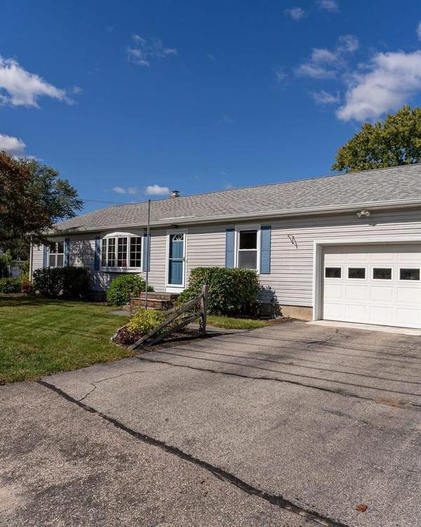 Open House
Saturday, October 3rd
10:30 am - 12:00 pm
Offered for the first time ever, this meticul